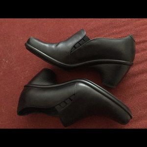 Dansko loafers 38 black, barely worn